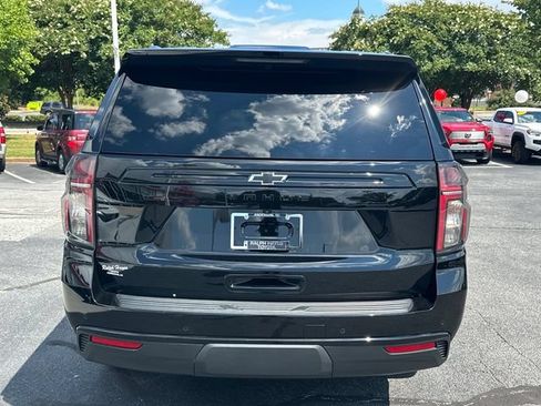 Used 2024 Chevrolet Tahoe Z71 w/ Luxury Package AWD/4WD image 4