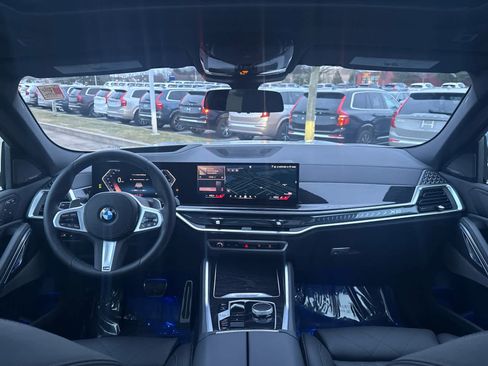 Used 2026 BMW X6 xDrive40i image 16