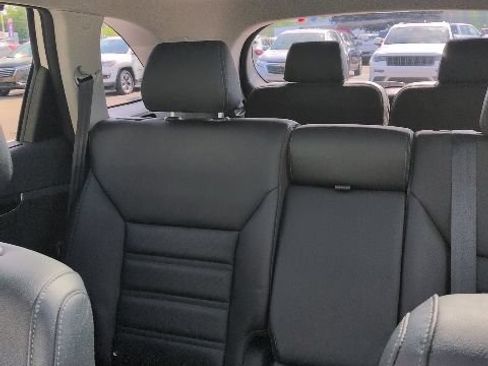 Used 2016 Kia Sorento EX w/ EX Touring Package AWD/4WD image 14