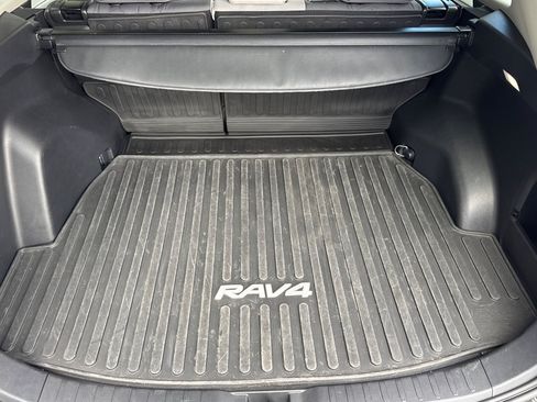 Used 2023 Toyota RAV4 XLE w/ Convenience Package AWD/4WD image 24