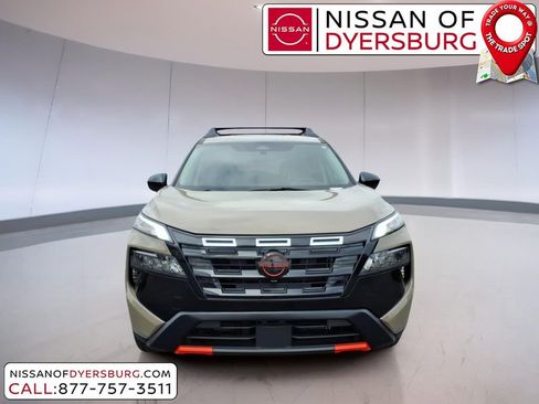 Used 2025 Nissan Rogue SV AWD/4WD image 8