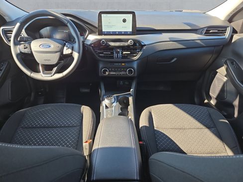 Certified 2023 Ford Escape Active image 9