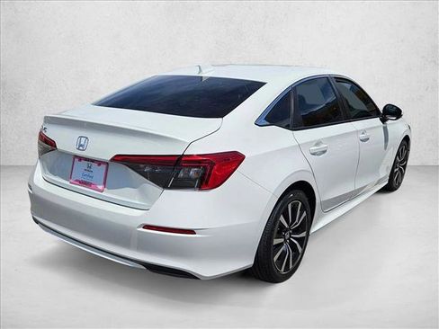 Used 2022 Honda Civic EX image 5