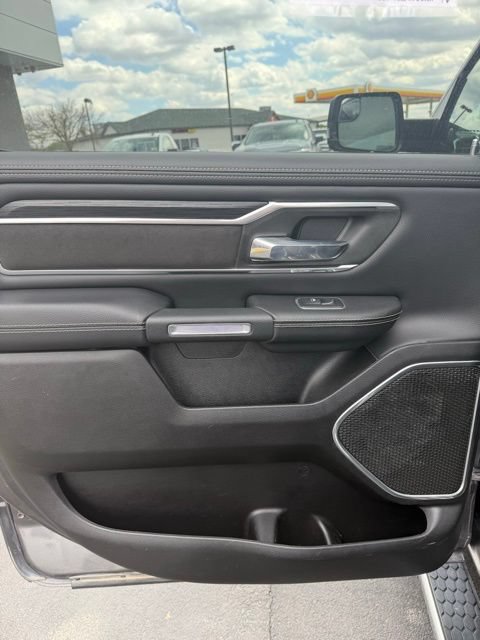 Used 2023 RAM 1500 Laramie AWD/4WD image 13