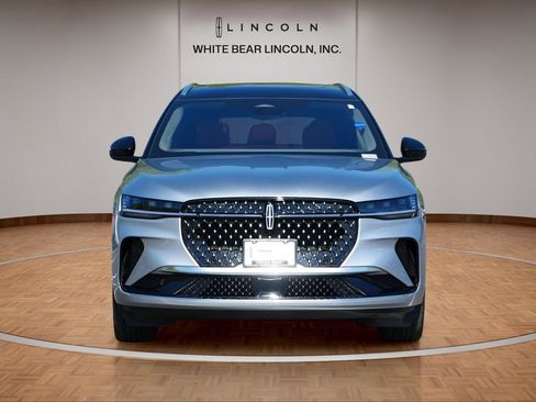 Certified 2025 Lincoln Nautilus Black Label AWD/4WD image 2