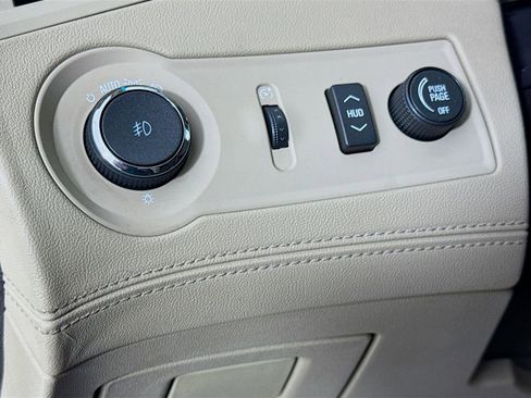 Used 2010 Buick LaCrosse CXL w/ Luxury Package image 12