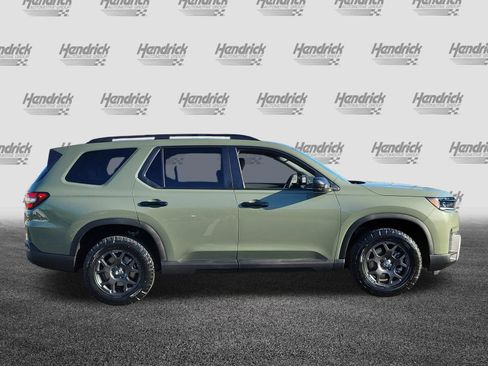 New 2026 Honda Pilot TrailSport image 8