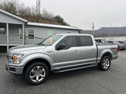 Used 2020 Ford F150 XLT w/ Equipment Group 302A Luxury image 2
