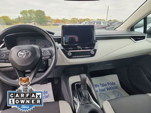 Used 2025 Toyota Corolla LE image 15