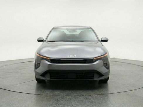 Used 2025 Kia K4 LXS image 2