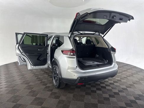 Certified 2024 Nissan Rogue SV image 14