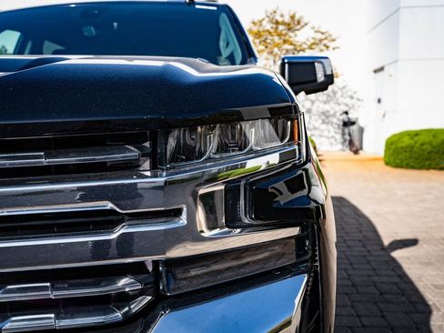 Used 2020 Chevrolet Silverado 1500 LTZ w/ LTZ Premium Package image 18