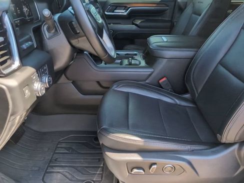 Certified 2024 GMC Sierra 3500 Denali w/ Denali Reserve Package AWD/4WD image 20