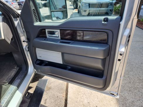 Used 2013 Ford F150 Platinum RWD image 23