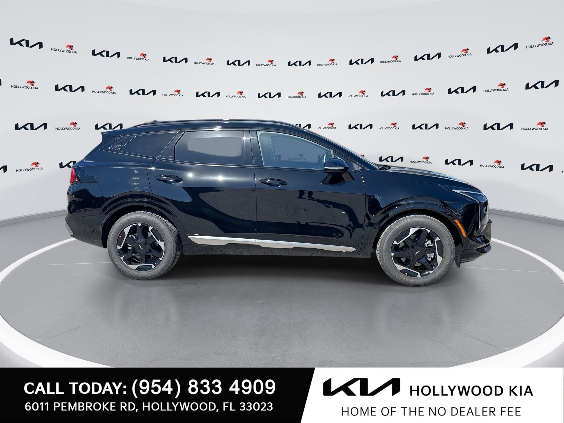 New 2026 Kia Sportage SX FWD image 9