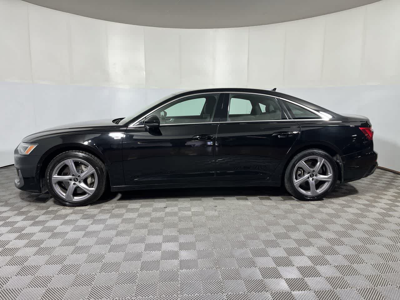Used 2024 Audi A6 Premium Plus AWD/4WD image 5