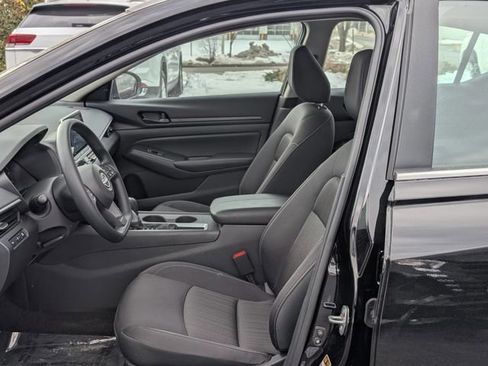 Certified 2025 Nissan Altima 2.5 S FWD image 16