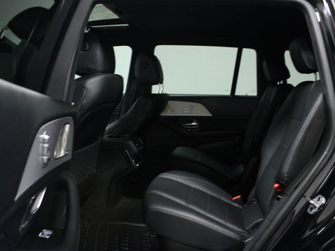 Used 2022 Mercedes-Benz GLS 450 4MATIC image 13