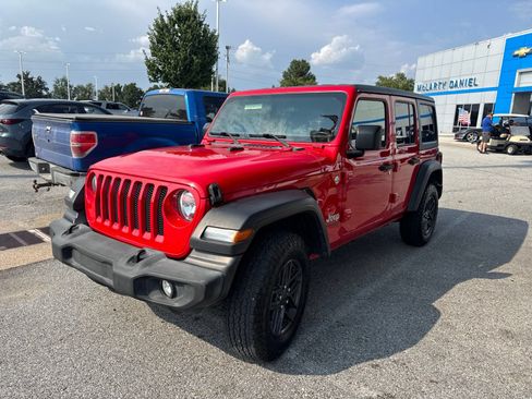 Used 2021 Jeep Wrangler Unlimited Sport AWD/4WD image 1