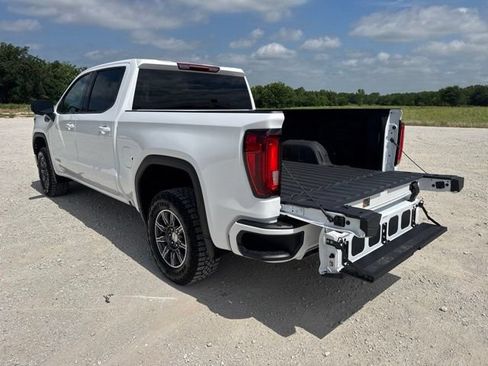 Used 2025 GMC Sierra 1500 AT4 AWD/4WD image 4
