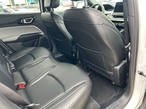 Used 2025 Jeep Compass Limited AWD/4WD image 12