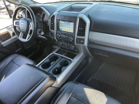 Used 2018 Ford F350 Lariat RWD image 13
