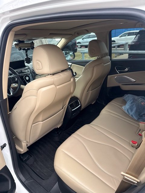 Used 2023 Acura RDX w/ Technology Package FWD image 4