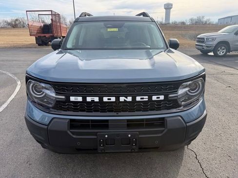 Used 2025 Ford Bronco Sport Outer Banks w/ Outer Banks Tech Package+ image 2