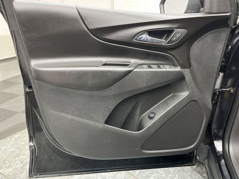 Used 2021 Chevrolet Equinox LT AWD/4WD image 6