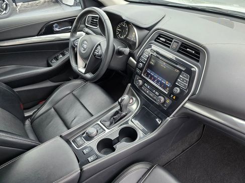 Used 2021 Nissan Maxima 3.5 SV w/ Floor Mat Group image 10