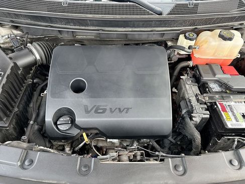 Used 2020 Chevrolet Traverse LT image 27