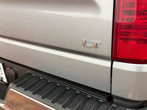 Used 2024 Chevrolet Silverado 1500 LT AWD/4WD image 53
