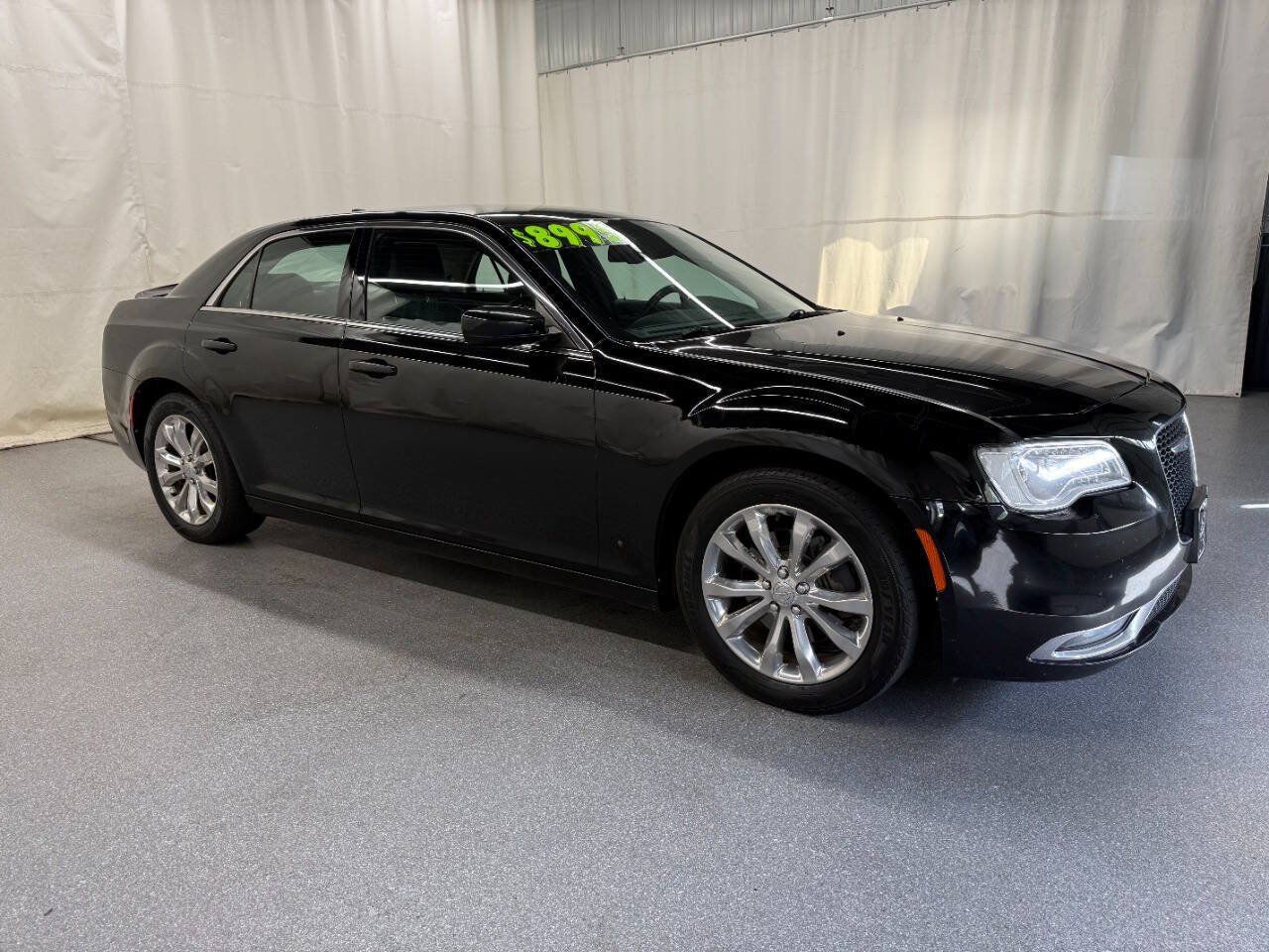 Used 2016 Chrysler 300 Limited w/ Driver Convenience Group AWD/4WD image 3