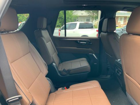 New 2026 Chevrolet Tahoe High Country AWD/4WD image 14
