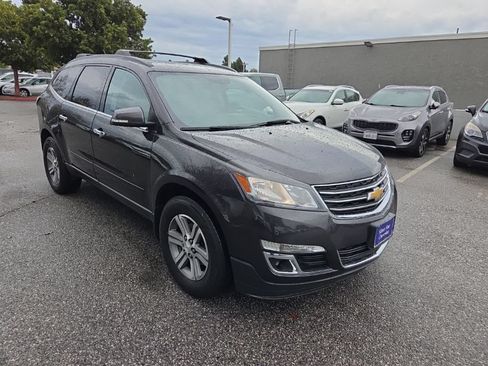 Used 2016 Chevrolet Traverse LT FWD image 7
