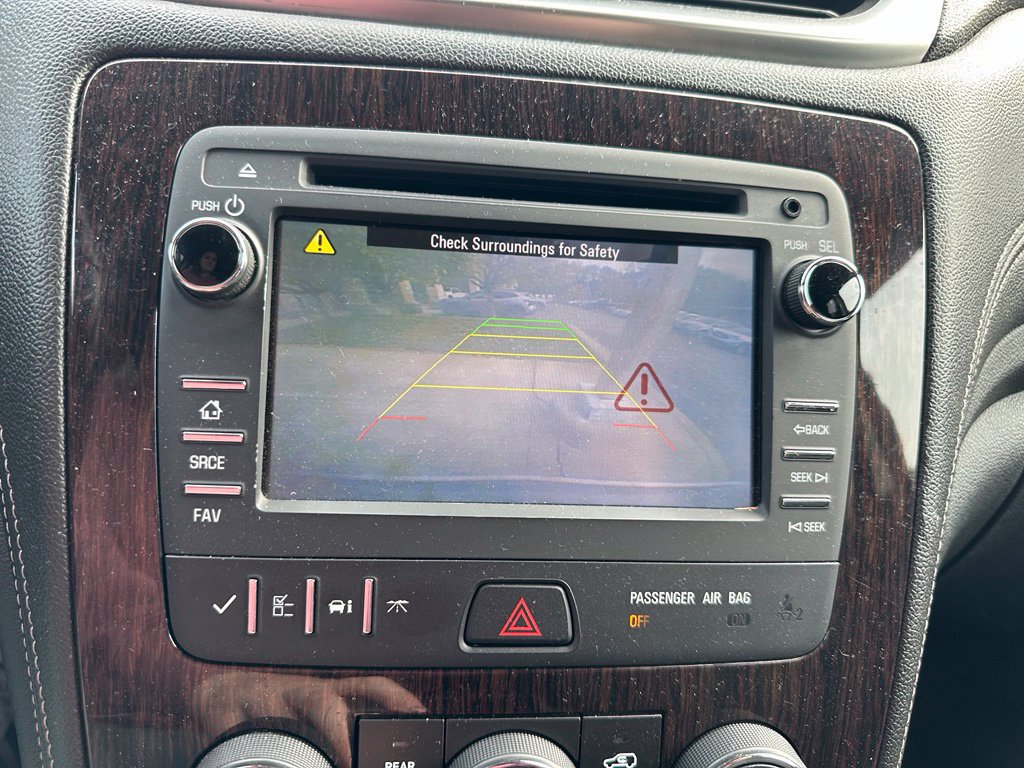 Used 2015 Chevrolet Traverse LT w/ Style and Technology Package AWD/4WD image 15