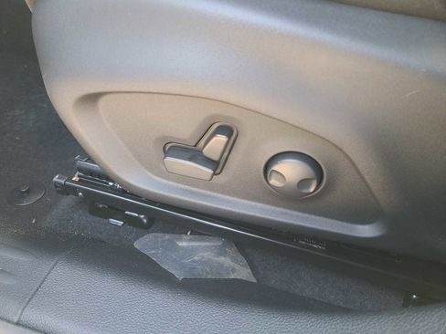 New 2024 Jeep Compass Trailhawk w/ Sun and Sound Group image 20