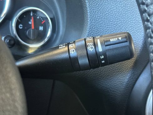 Used 2014 Jeep Wrangler Rubicon w/ Power Convenience Group AWD/4WD image 32