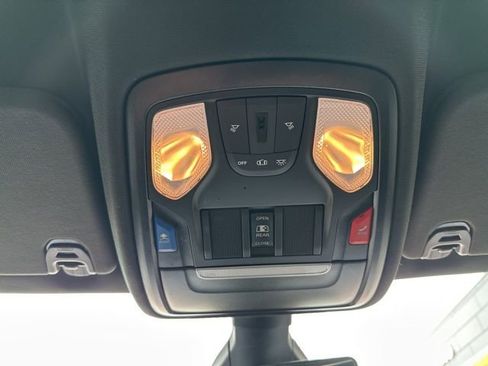 Used 2023 RAM 1500 Big Horn AWD/4WD image 36
