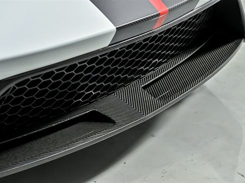 Used 2020 Ford GT Carbon Series RWD image 20