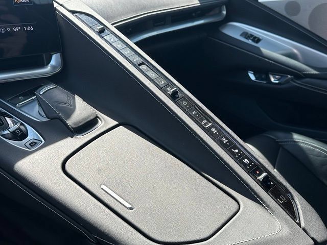 Used 2021 Chevrolet Corvette Stingray Preferred Conv w/ Z51 Performance Package RWD image 25