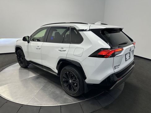 Used 2023 Toyota RAV4 SE w/ Convenience Package AWD/4WD image 5