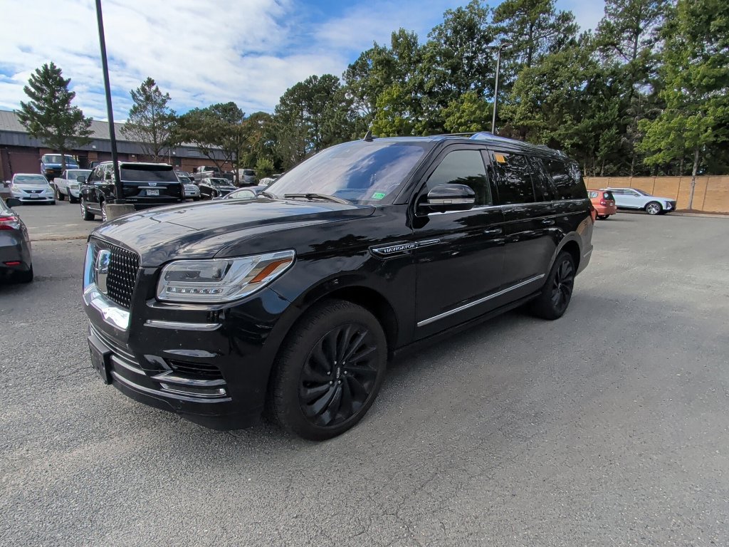 Used 2020 Lincoln Navigator L Reserve w/ Equipment Group 208A Reserve AWD/4WD image 8
