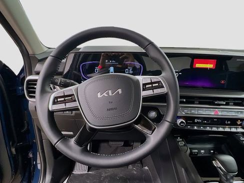 New 2025 Kia Telluride S image 11