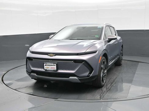 New 2026 Chevrolet Equinox EV LT image 5