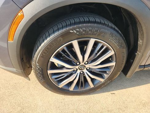 Used 2023 INFINITI QX60 Sensory w/ Cargo Package AWD/4WD image 9
