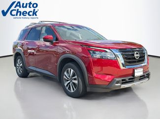 Used 2024 Nissan Pathfinder SL FWD video 1