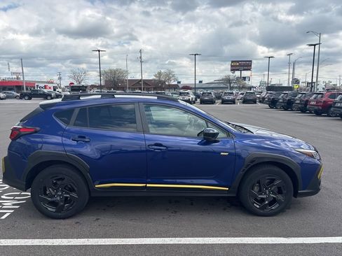 Used 2024 Subaru Crosstrek 2.5i Sport image 3
