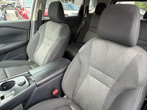 Used 2024 Nissan Rogue SV AWD/4WD image 17