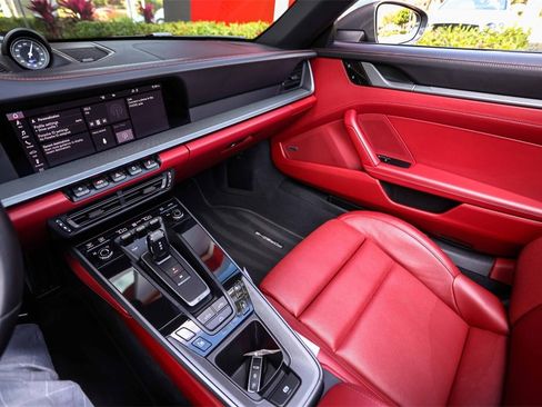 Used 2020 Porsche 911 Carrera 4S image 30
